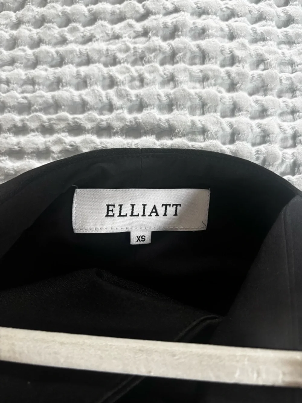 Elliatt Black One-Shoulder Asymmetric Mini Dress - Picture 4 of 4